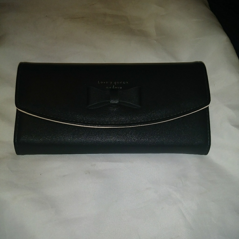 Brand new Lovely Queen wallet